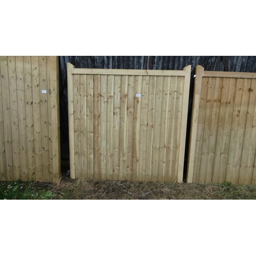 738 - 1 wooden gate approx 180cm wide x 180cm high