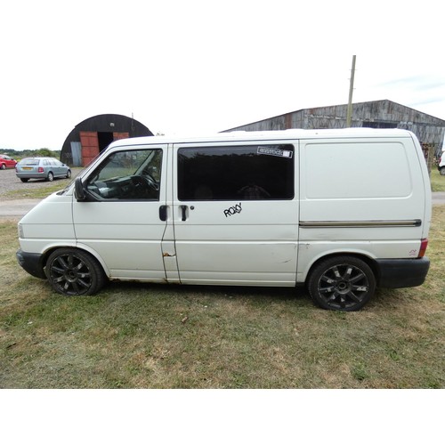 668 - VW 800 Special TD SWB Transporter, white. Reg: V282 YNH, 18/02/2000, 5 spd manual diesel 1896cc, Mot... 