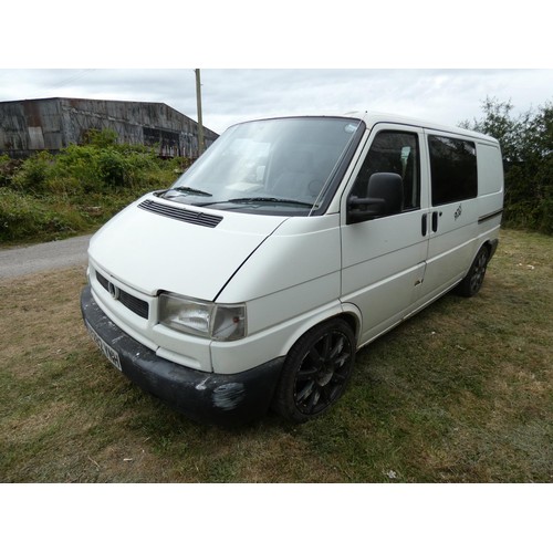 668 - VW 800 Special TD SWB Transporter, white. Reg: V282 YNH, 18/02/2000, 5 spd manual diesel 1896cc, Mot... 