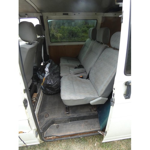 668 - VW 800 Special TD SWB Transporter, white. Reg: V282 YNH, 18/02/2000, 5 spd manual diesel 1896cc, Mot... 