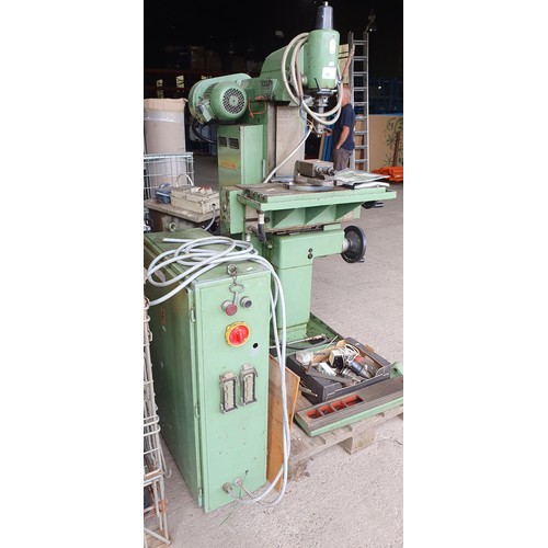 55 - A universal milling machine by Metba model MB-O, 3ph, supplied with a separate power unit (on left h... 