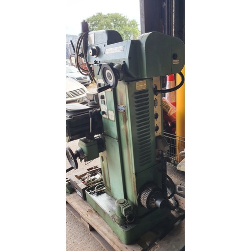 55 - A universal milling machine by Metba model MB-O, 3ph, supplied with a separate power unit (on left h... 