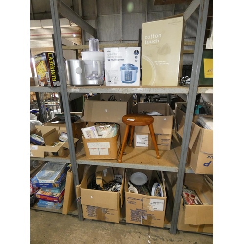 2111 - A quantity of various items including a Kenwood food mixer 240v, a Wilko 5L multi cooker 240v, a duv... 