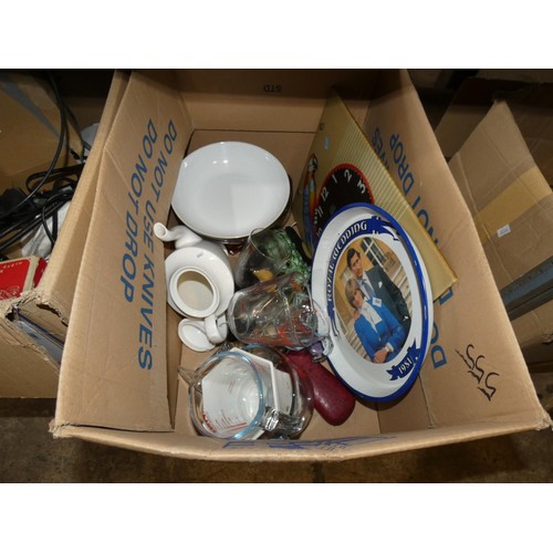 2111 - A quantity of various items including a Kenwood food mixer 240v, a Wilko 5L multi cooker 240v, a duv... 