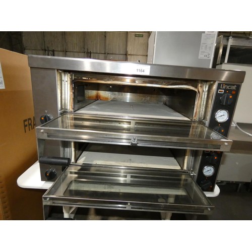 1164 - A commercial stainless steel 2 door pizza oven by Lincat 240v trade