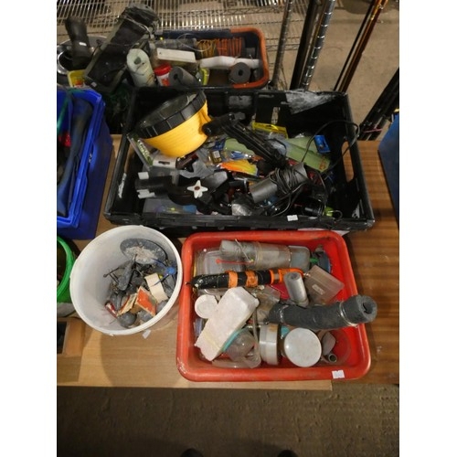 2027 - A quantity of various fishing related items. Not practical to list in detail so please view or see p... 