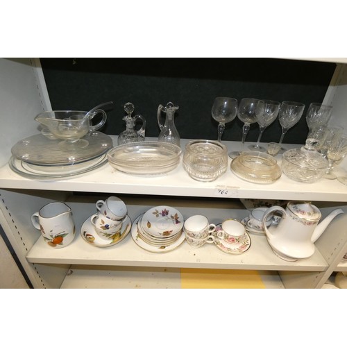 3035 - A large quantity of miscellaneous decorative glassware & a small quantity of chinaware (6 shelves)