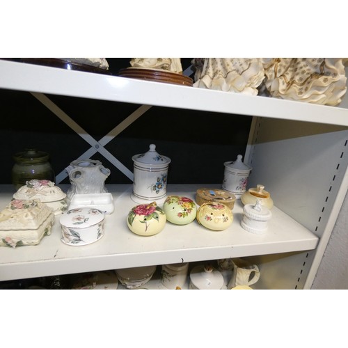 3038 - A quantity of miscellaneous small pots, vases and dishes (2 shelves)