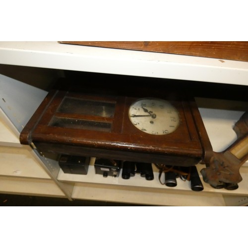 3046 - A collection of miscellaneous vintage wooden cased mantel clocks, wall clocks and a barometer (5 she... 