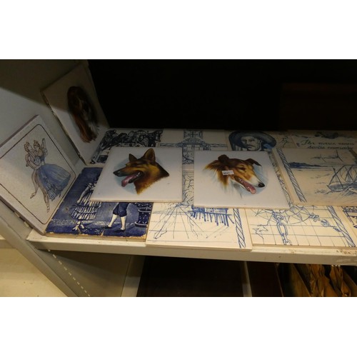 3058 - A quantity of miscellaneous vintage and pictorial ceramic wall tiles (one shelf)