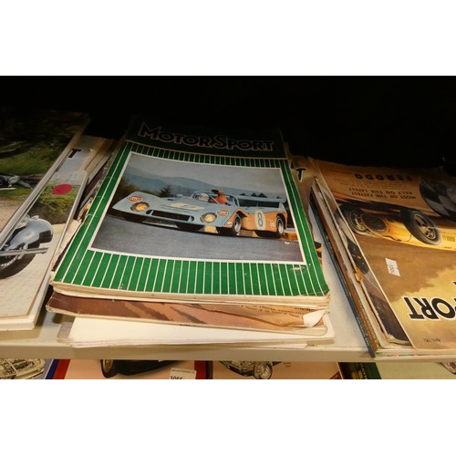 3065 - A quantity of vintage motorsport and other vehicle related magazines (one shelf)