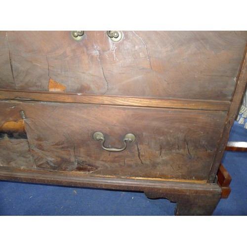 3489 - An 18th century mahogany 2-part chest on chest with canted corners 2 short and 6 long drawers with b... 