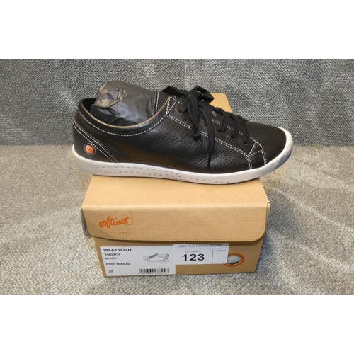 123 - A pair of ladies sneaker shoes by Softinos type ISLA154SOF smooth black size Euro 39