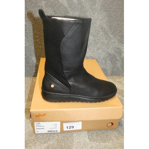 129 - A pair of ladies boots by Softinos type Ezra smooth black / black size Euro 36