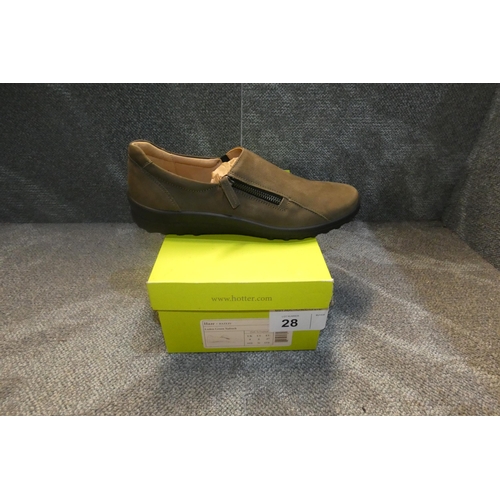 28 - A pair of ladies shoes by Hotter type Haze Loden green Nubuck size UK 4