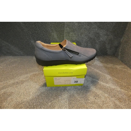 30 - A pair of ladies shoes by Hotter type Haze Indigo Nubuck size UK 4