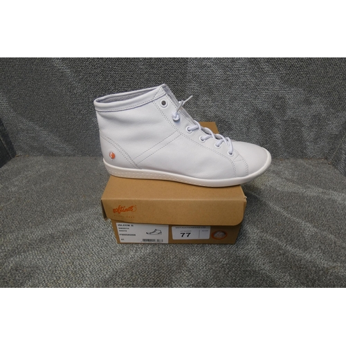 77 - A pair of ladies desert boots by Softinos type ISLEEN II smooth white size Euro 41