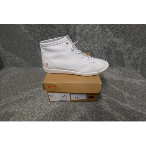 78 - A pair of ladies desert boots by Softinos type ISLEEN II smooth white size Euro 41