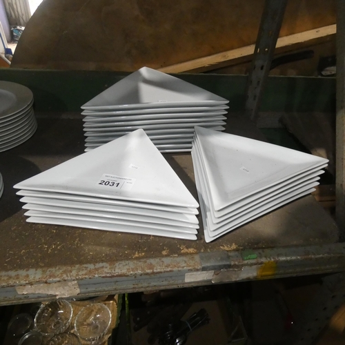 2031 - A quantity of various triangular white crockery, 10 large plates, 12 smaller plates