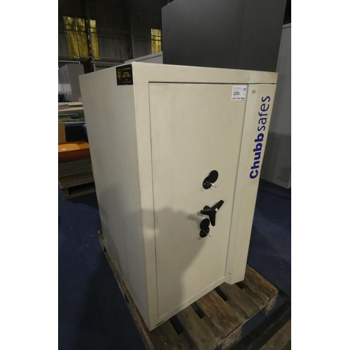 2280 - 1 Safe by Chubb type 51600 0243, EN 1143-1 tested, mass approx 980kg, YOM 2007, approx 67cm w x 78cm... 