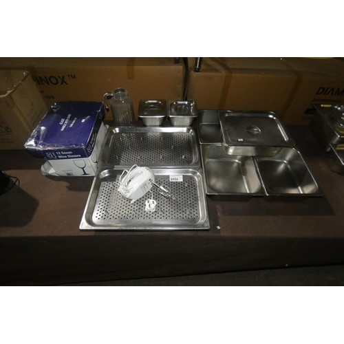 2055 - 7 x various size gastronome tubs, 3 lids, carvery carving trays, a food mixer & glassware