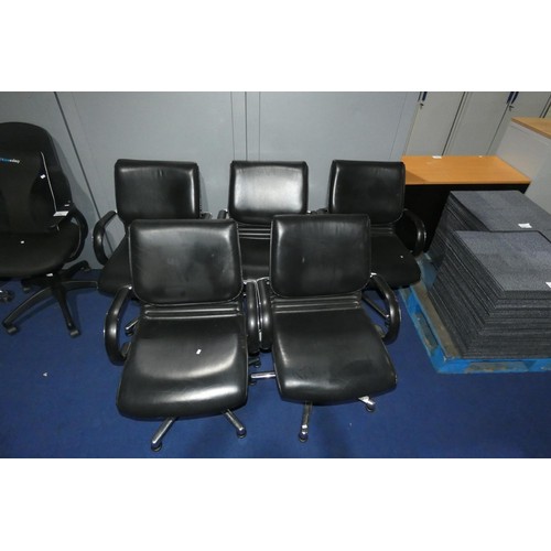 2293 - 5 black upholstered swivelling meeting room chairs by Comforto