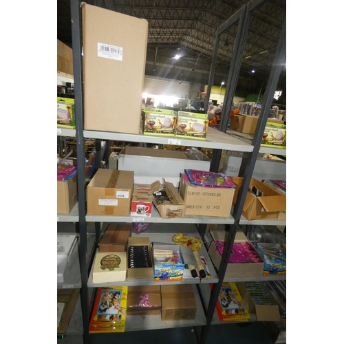 3438 - A quantity of various toys/gift related items including painting by number packs, dinosaur kits etc.... 