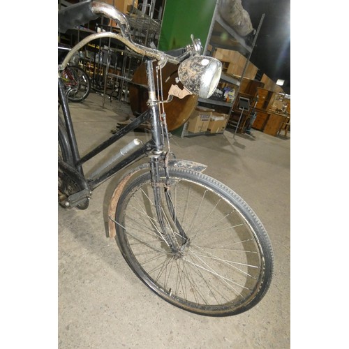 3087 - 1 vintage bicycle - No make visible