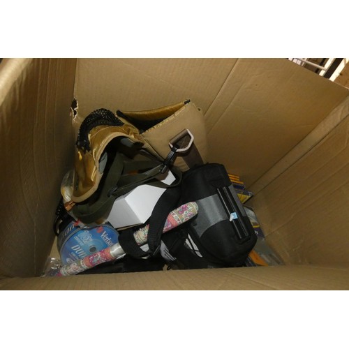 3105 - A quantity of various household items including 3 table lamps 240v, a suitcase, glasses, a Brother S... 