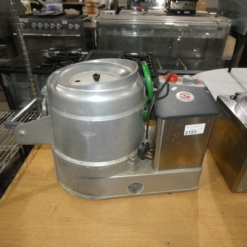 2193 - A commercial counter top potato rumbler/peeler by Sammic type PP6+ 240v - trade