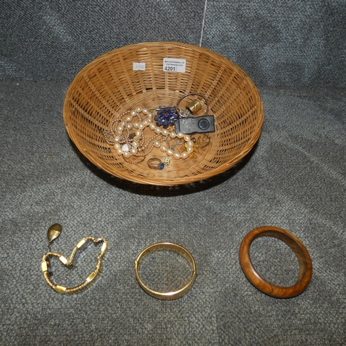 4201 - A quantity of miscellaneous costume jewellery (basket not included)
