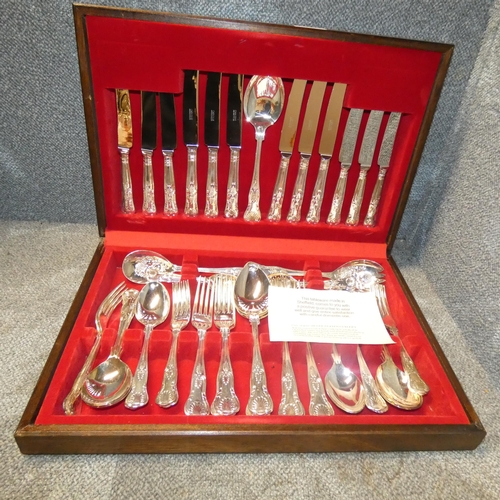 4213 - A boxed set of shell & fiddle pattern silver-plated cutlery