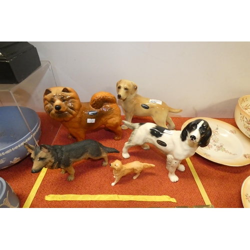 4242 - A Beswick Labrador and 4 other decorative dogs