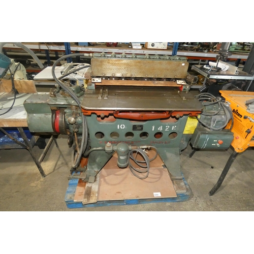 5289 - A 25-pin dovetailing machine by Brookman type 25 APM, serial number 5602, 3ph