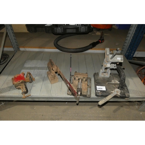 5408 - 1 milling vice, 1 small vice, 1 Rotacut shear and 1 angle grinder stand. Contents of 1 shelf