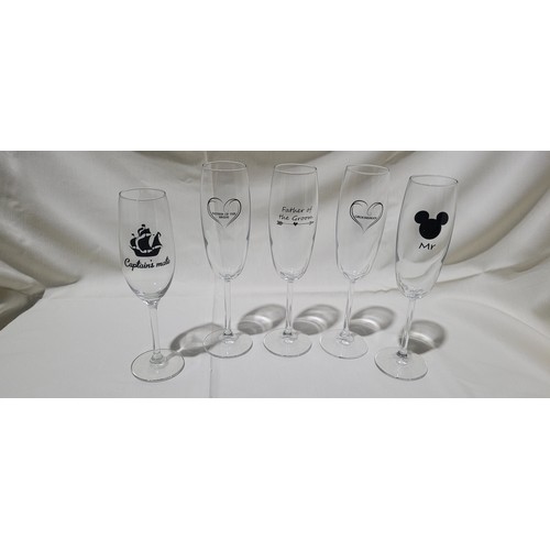 3207 - A quantity of various Birthday/wedding day/special occasion gift/novelty glassware. Contents of 1 sh... 