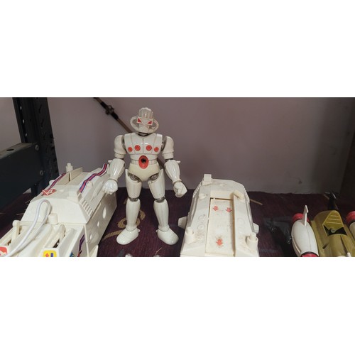 4118 - A collection of vintage micronaut space toys by Mego 1977 (1 shelf)
