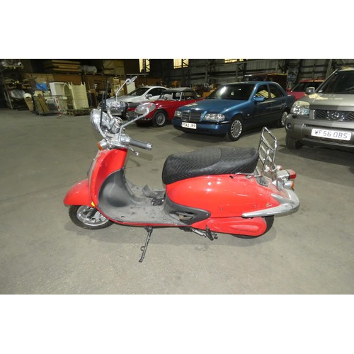 5670 - Ebretti 518 Electric Scooter, 2002 from Holland  , Almost unused. Only 6 km on Clock, deceased estat... 