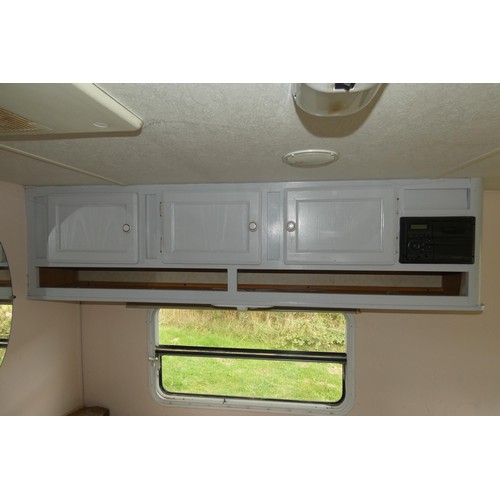 5673 - American Caravan by R-Vision, Super Trail – Lite TL8307S, Manufactured 2006,  30ft 10” long. Slide-o... 