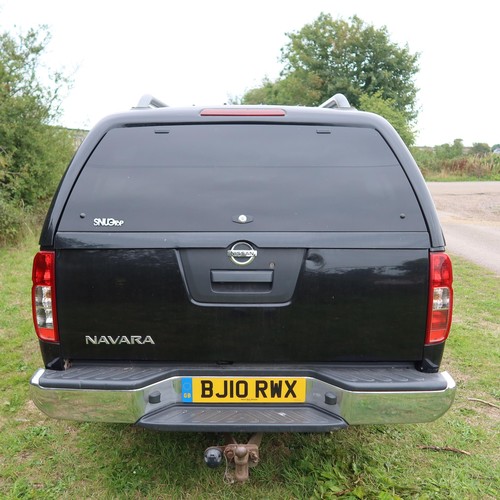 5680 - Nissan Navara Tekna D/C DCI 188 Black Pick up, Reg BJ10 RWX, 1st reg 28/04/2010, 6 spd manual diesel... 