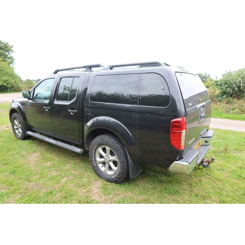 5680 - Nissan Navara Tekna D/C DCI 188 Black Pick up, Reg BJ10 RWX, 1st reg 28/04/2010, 6 spd manual diesel... 