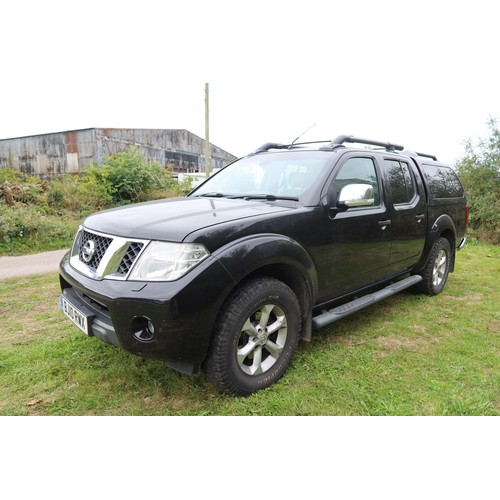 5680 - Nissan Navara Tekna D/C DCI 188 Black Pick up, Reg BJ10 RWX, 1st reg 28/04/2010, 6 spd manual diesel... 