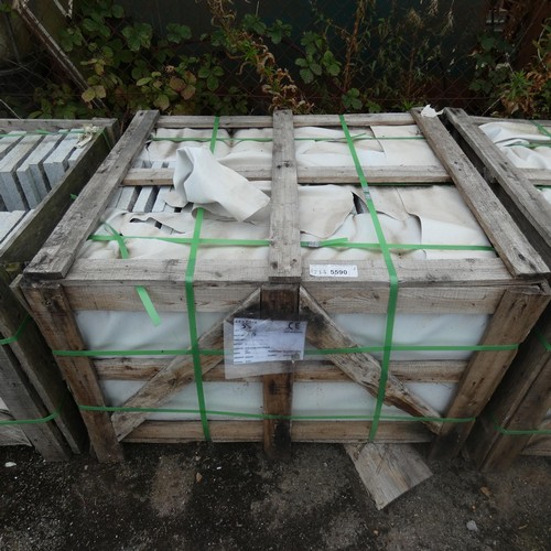 5590 - 1 crate containing approx 72 slabs of Granite each approx 600 x 300mm