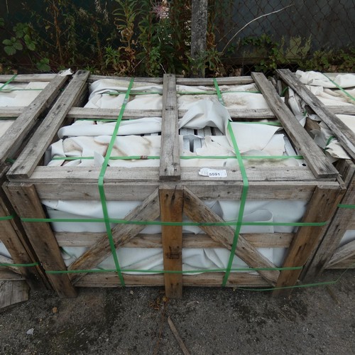 5591 - 1 crate containing approx 72 slabs of Granite each approx 600 x 300mm