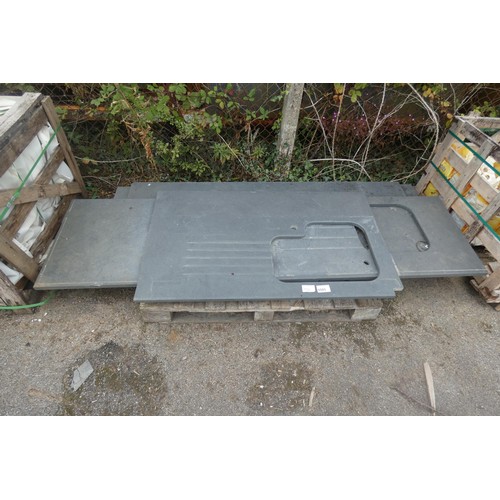 5593 - 1 pallet containing various slate worktops