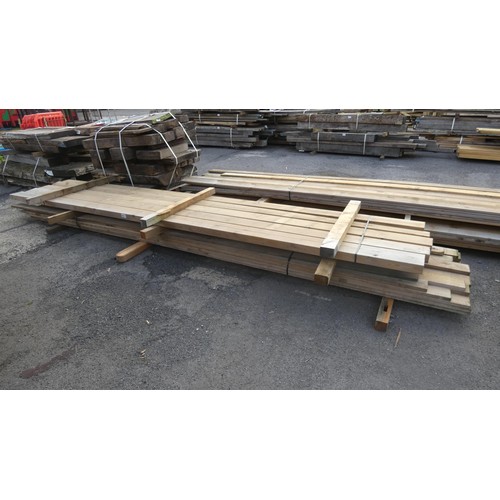 5605 - A quantity of various timber to include 12cm x 2cm, 17cm x 5cm etc, lengths vary up to 5.2m (bottom ... 