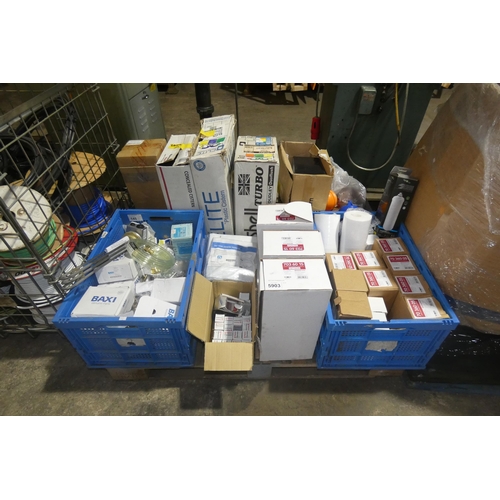 5903 - 1 pallet containing a quantity of various plumbing related items including Baxi parts, Heatrae Sadia... 