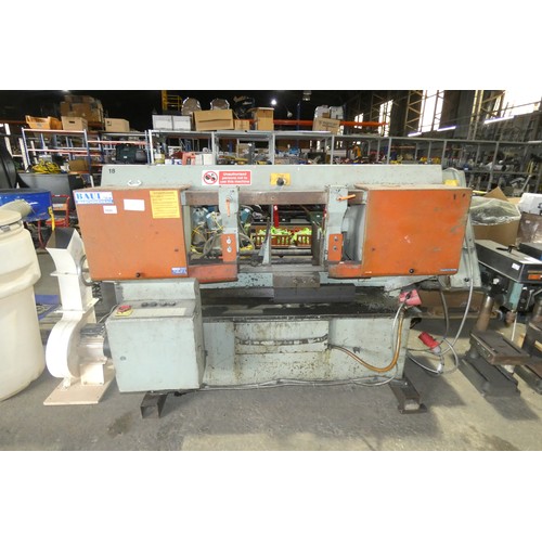 5920 - A Bauer large metal cutting horizontal band saw model S380, 3ph, YOM 1994