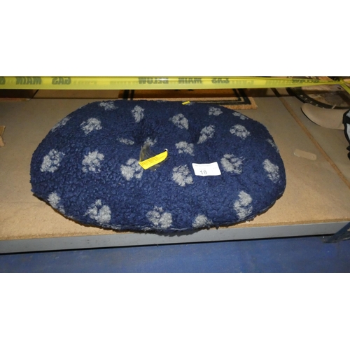 18 - 1 Ismael oval waterproof softee dog bed