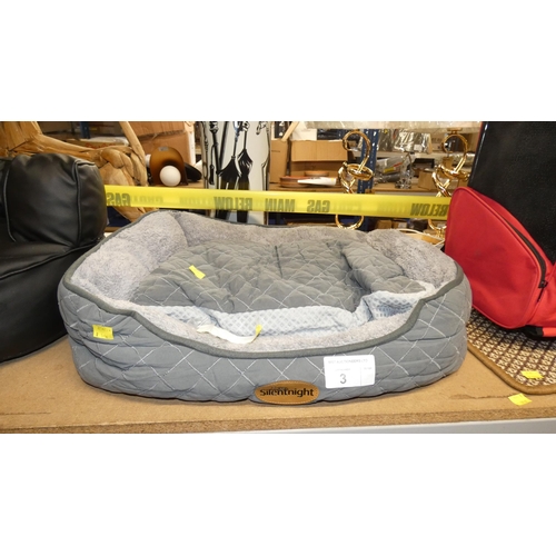 3 - 1 Silentnight pet bed